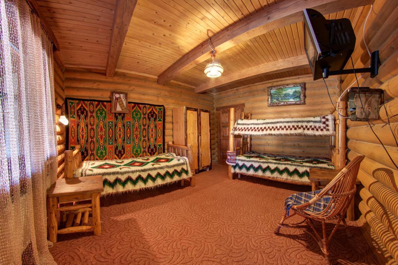 Hotel Gutsulia Bukovel Værelse billede
