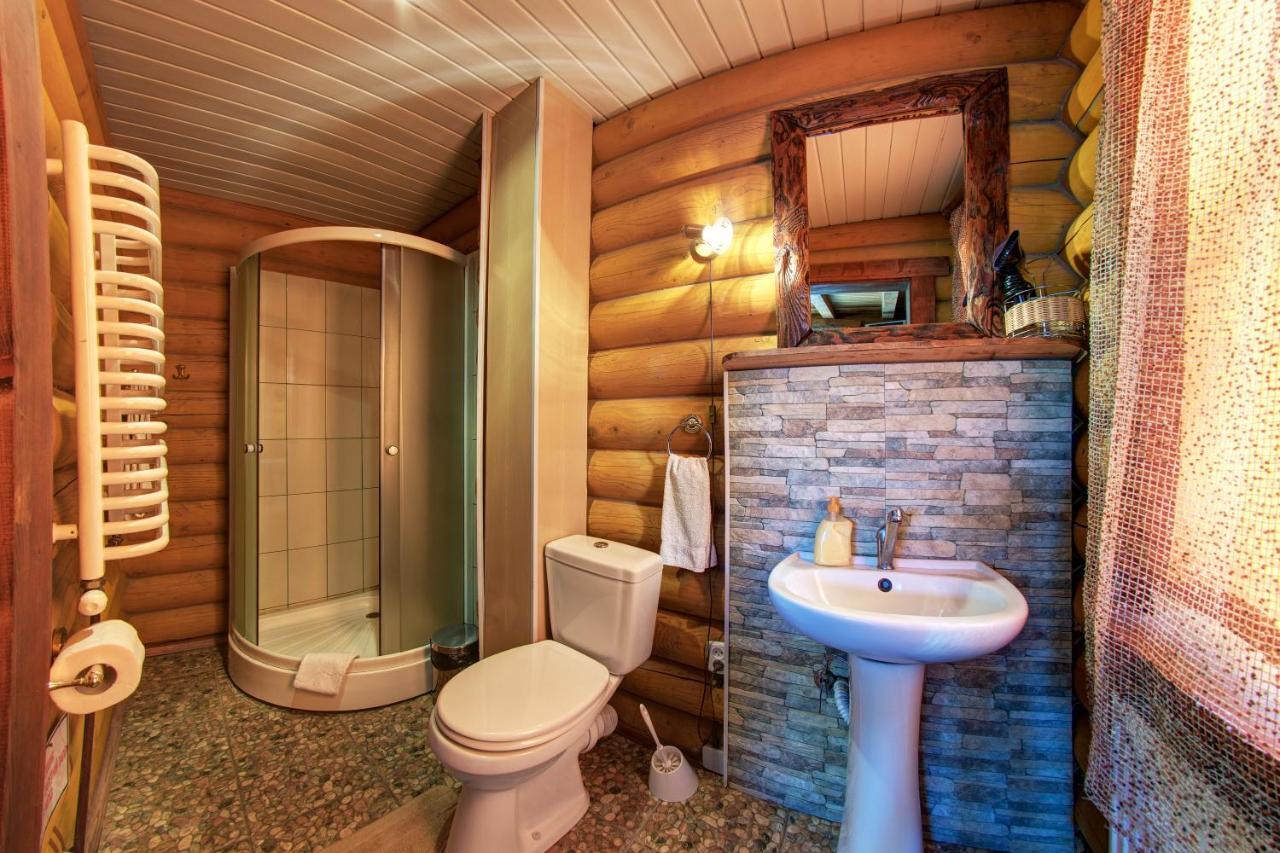 Hotel Gutsulia Bukovel Værelse billede