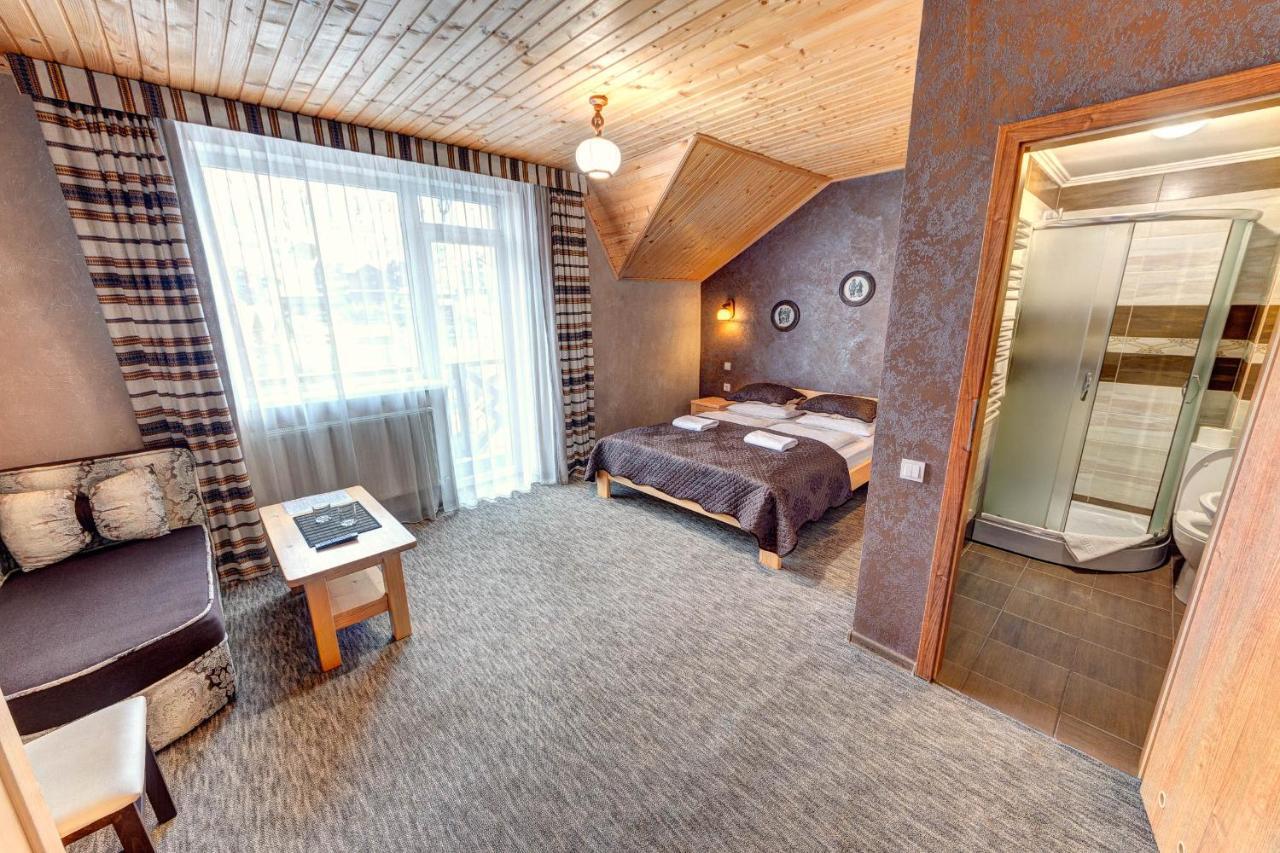 Hotel Gutsulia Bukovel Eksteriør billede